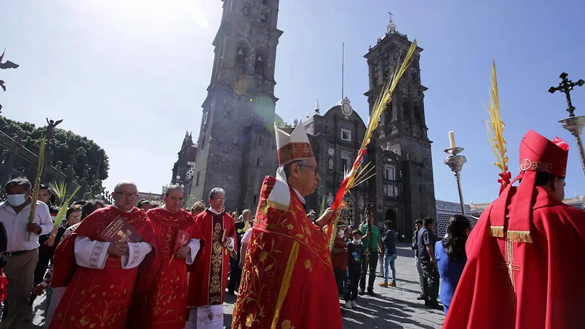 El obispo auxiliar de la Arquidiócesis de Puebla, Tomás López Durán